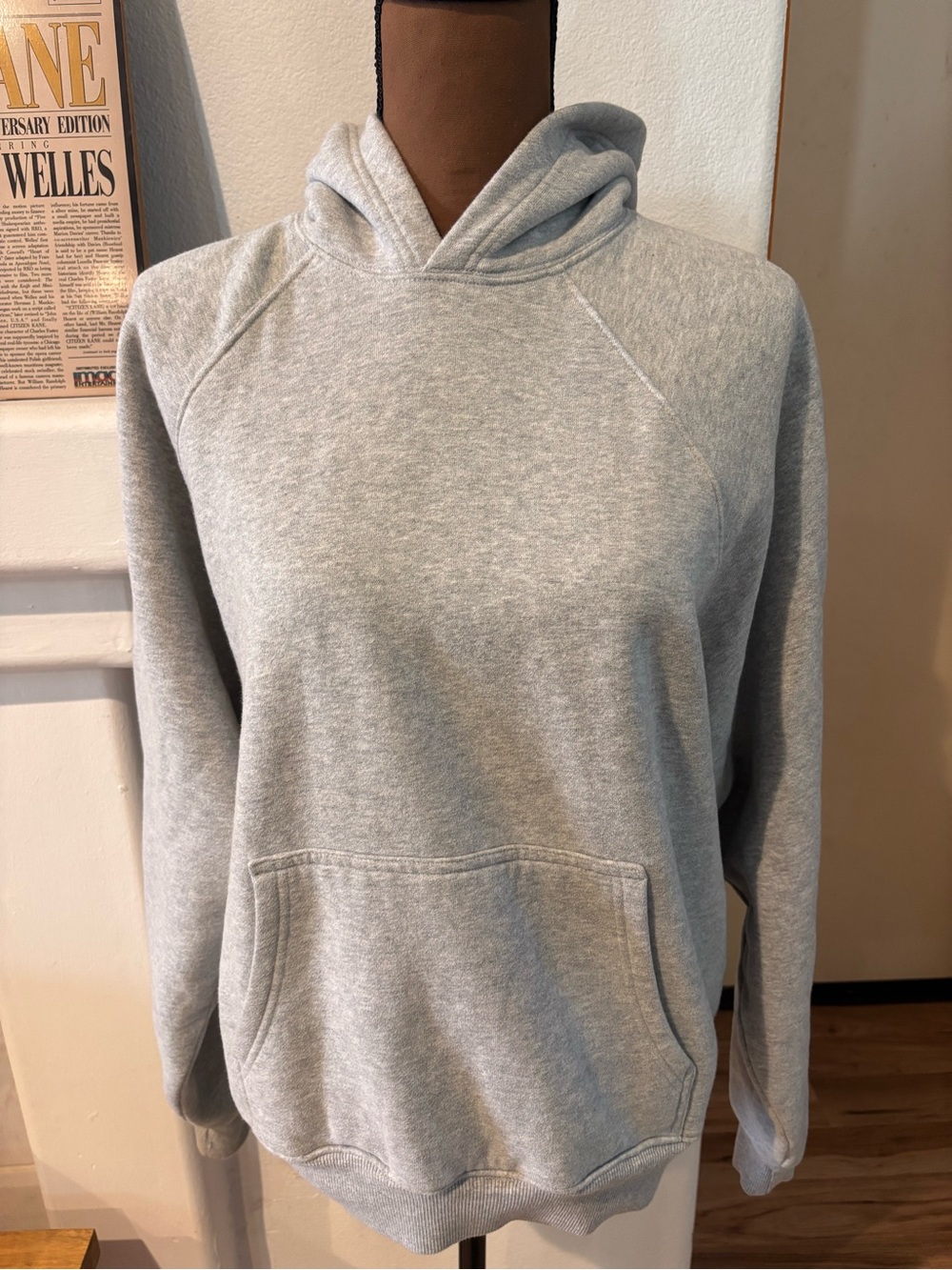 Aritzia TNA Sweatfleece Mega Hoodie in Heather Gray SZ One.